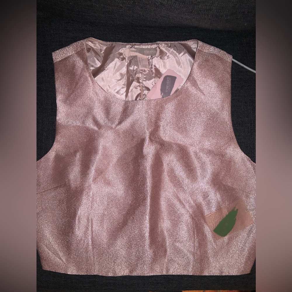 ROSE GOLD CROPPED BLOUSE SOZE LARGE